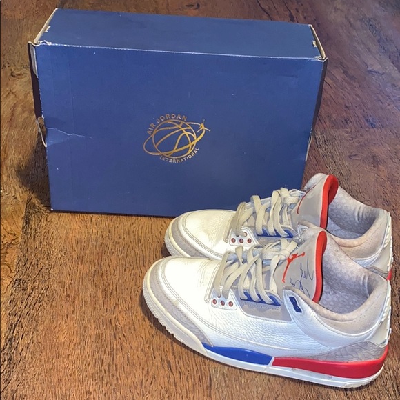 jordan international 3s